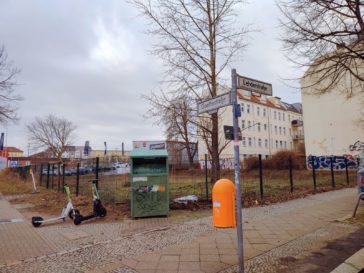 Großartige Neuigkeiten – Bauarbeiten für einen brandneuen Jugendspielplatz in der Lehderstraße, Ecke Goethestraße