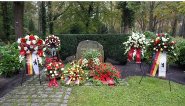 Kranzniederlegung zum 33. Todestag von Willy Brandt